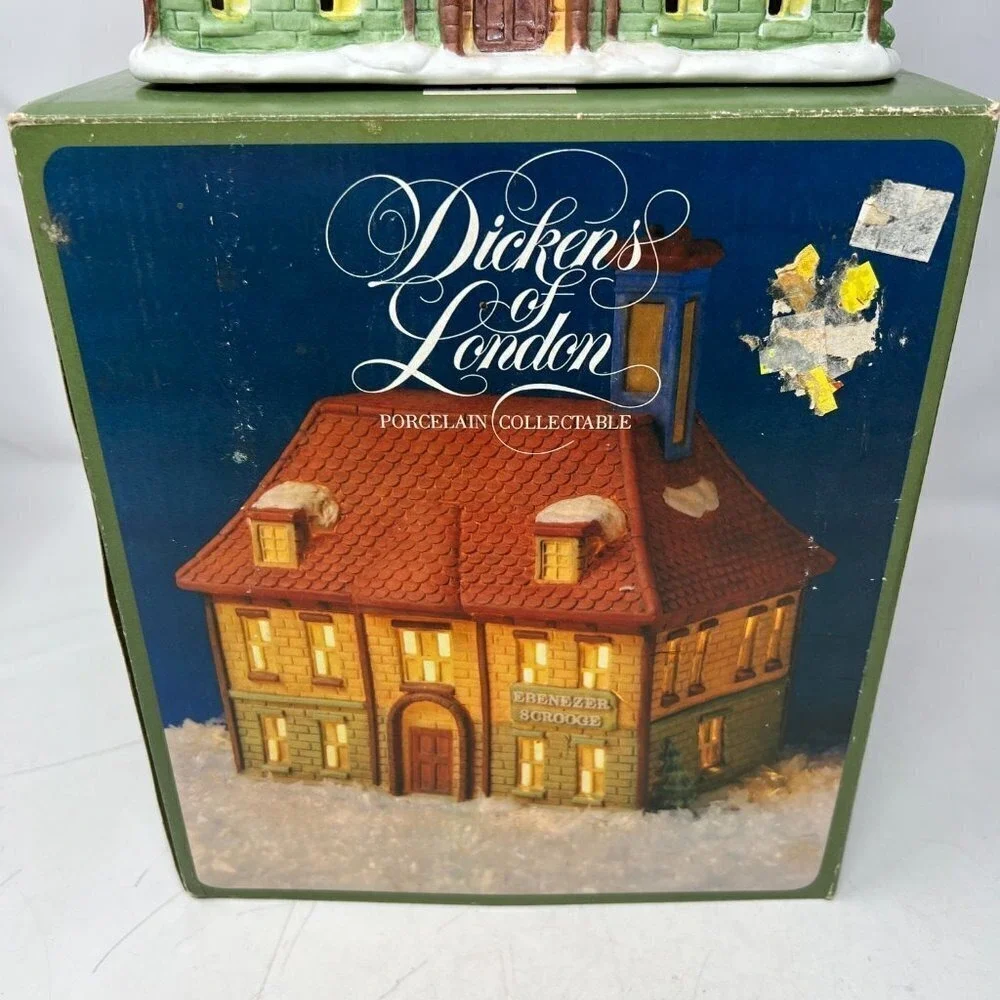 Dickens of London Scrooge House Lighted Porcelain‎ Collectible Ebenezer